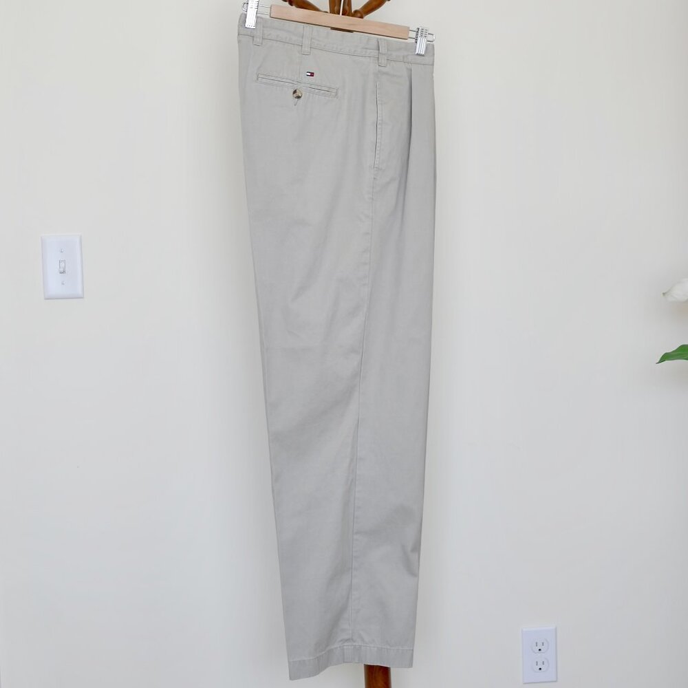 Tommy Hilfiger Men's 100% Cotton Khaki Pants 38X32 (~37X30.5)